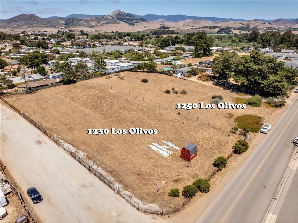 1250 Los Olivos Los Osos, CA 93402