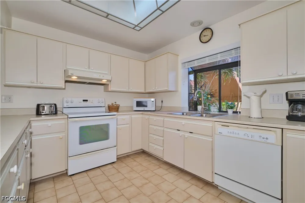 SW 4th Place #503 Cape Coral, FL 33914