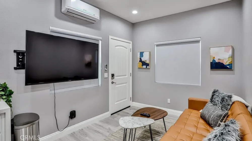 408 S Flower Street Santa Ana, CA 92703