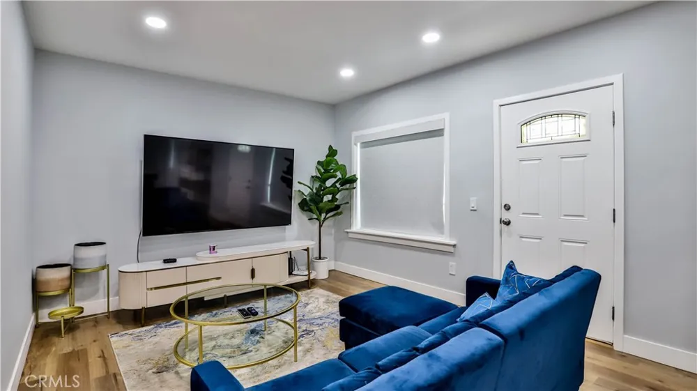 408 S Flower Street Santa Ana, CA 92703