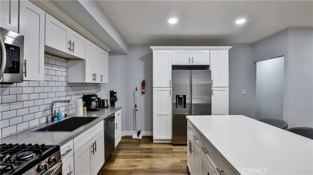 408 S Flower Street Santa Ana, CA 92703