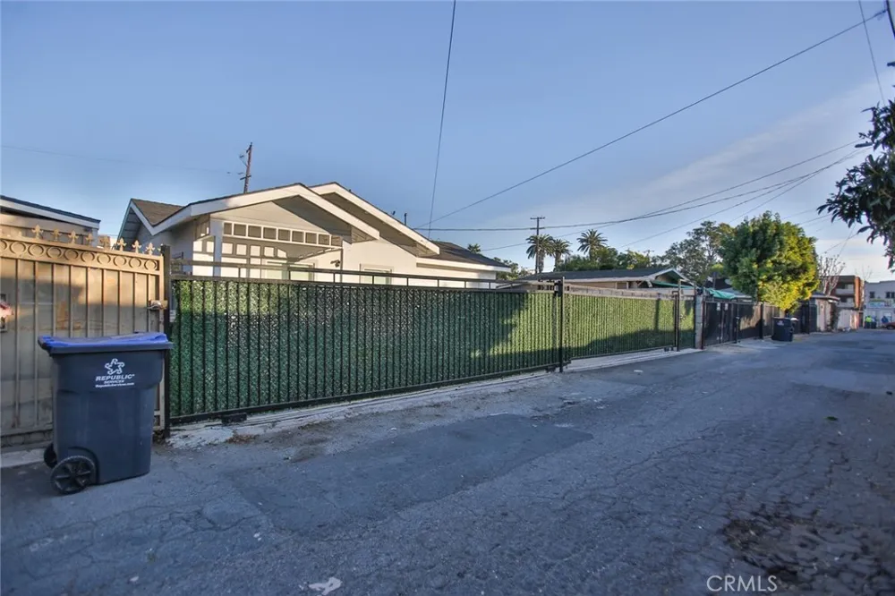 408 S Flower Street Santa Ana, CA 92703