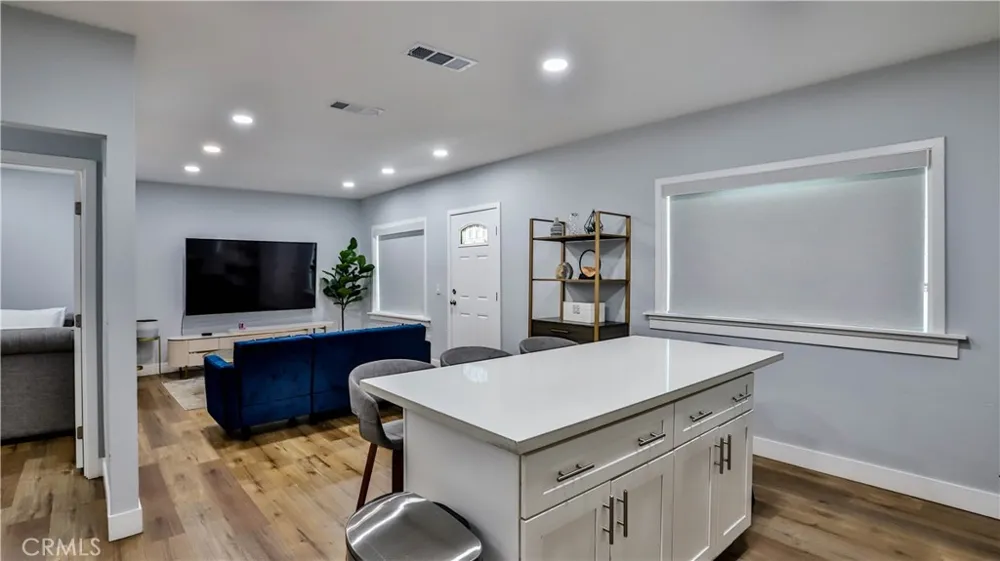 408 S Flower Street Santa Ana, CA 92703
