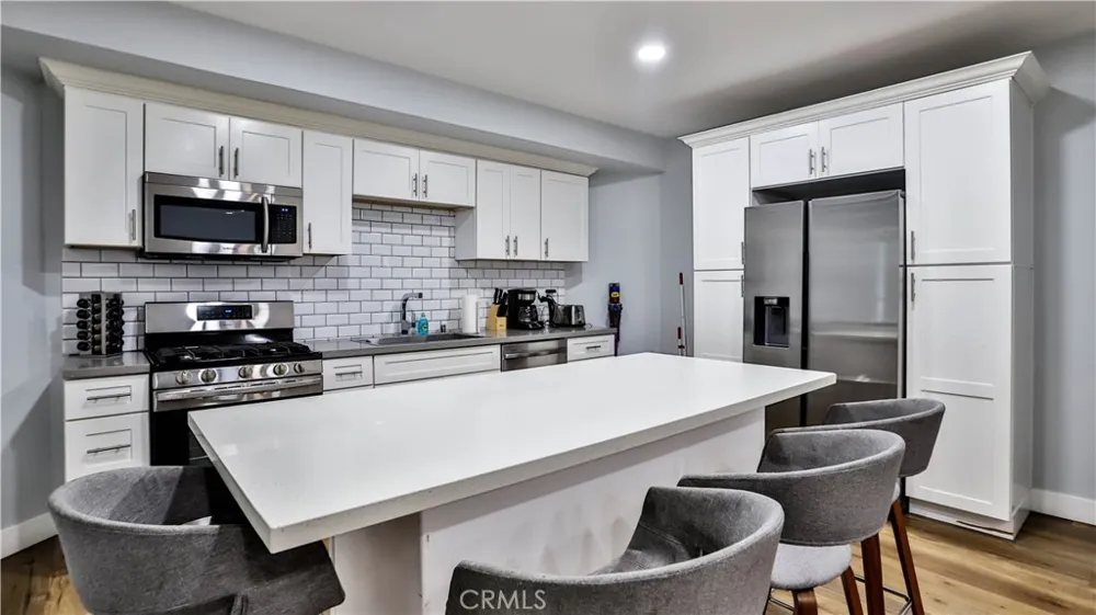 408 S Flower Street Santa Ana, CA 92703