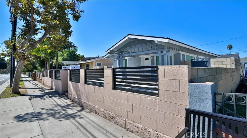 408 S Flower Street Santa Ana, CA 92703
