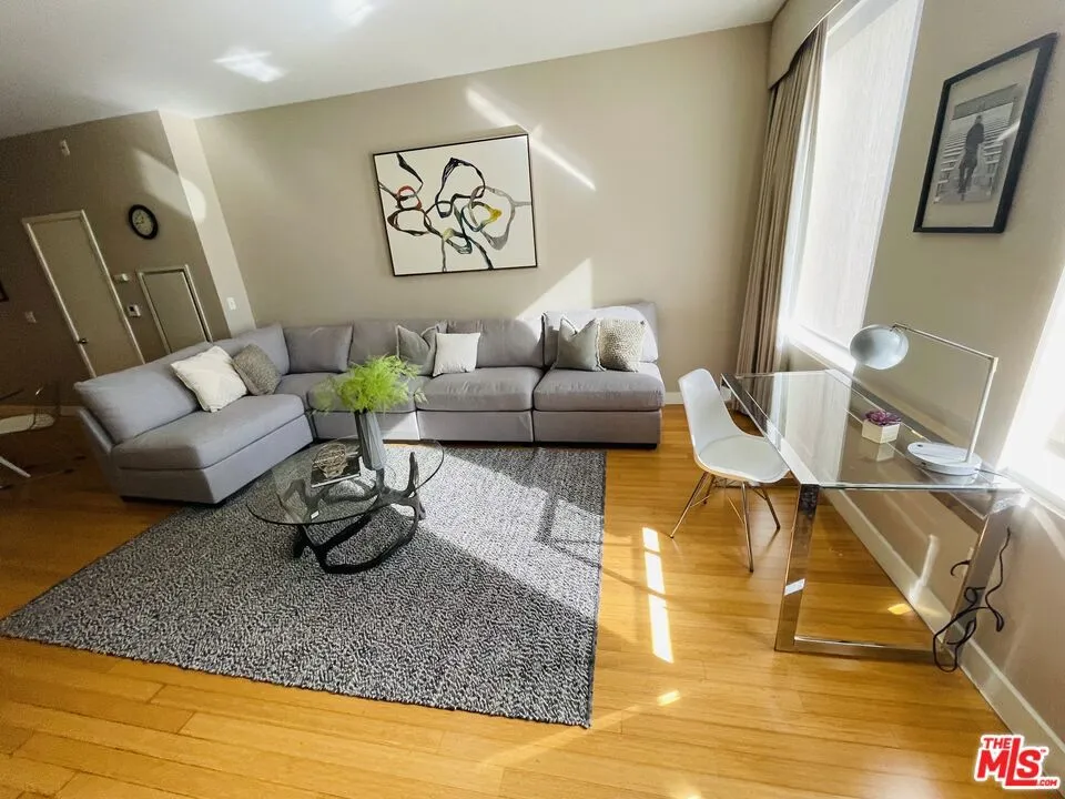 3810 Wilshire Boulevard #610 Los Angeles, CA 90010