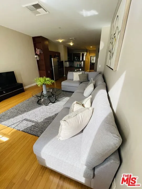 3810 Wilshire Boulevard #610 Los Angeles, CA 90010