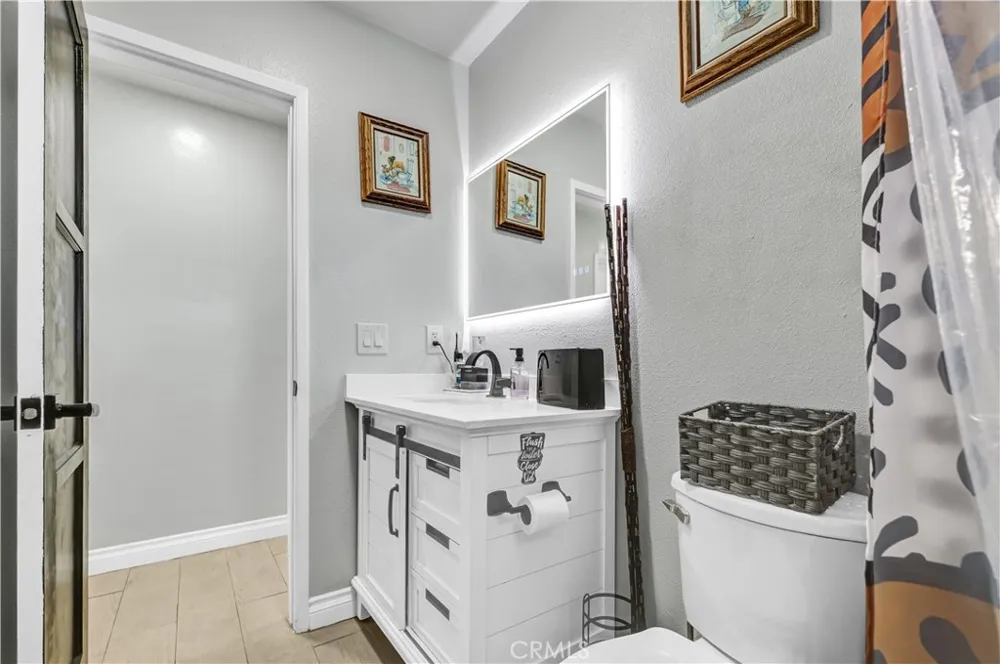 3965 Marshall Long Beach, CA 90807