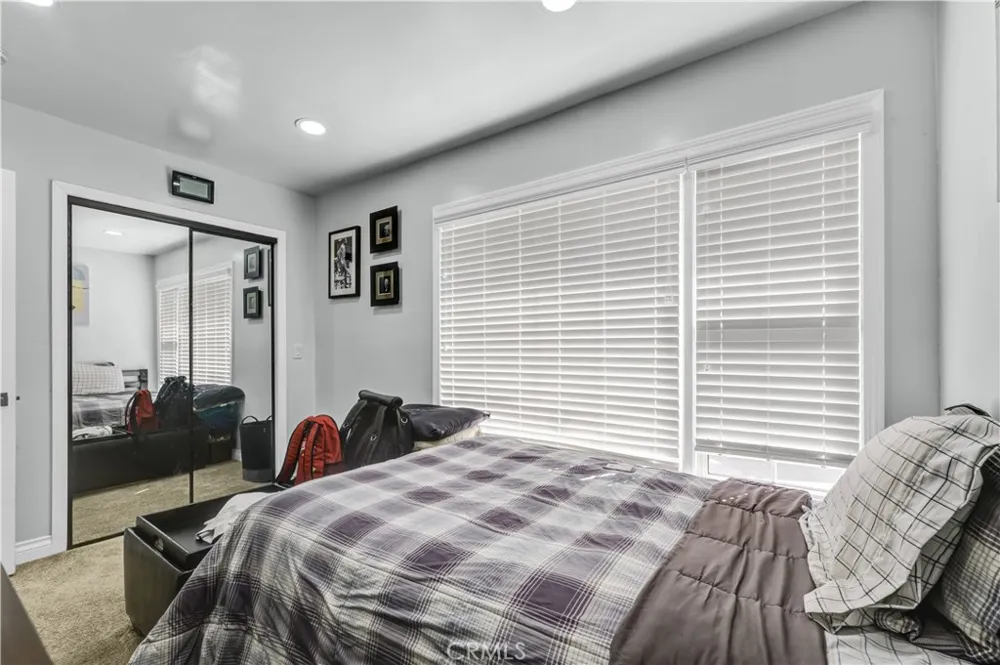 3965 Marshall Long Beach, CA 90807