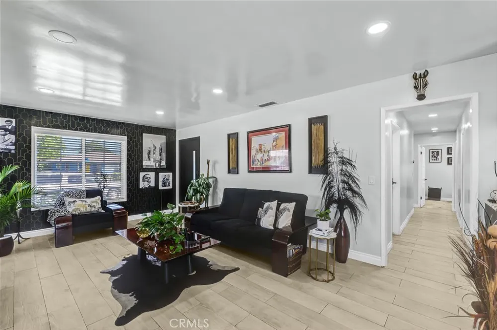 3965 Marshall Long Beach, CA 90807