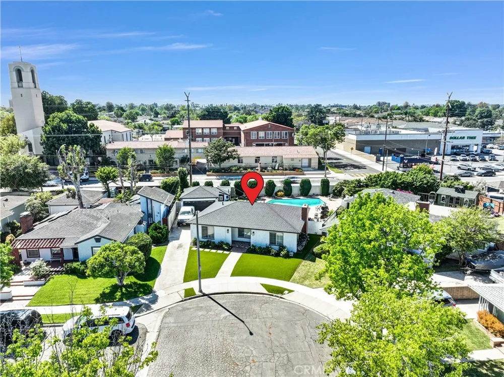 3965 Marshall Long Beach, CA 90807