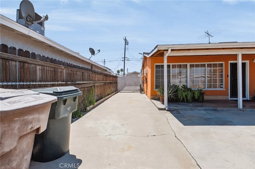 338 Conlon La Puente, CA 91744