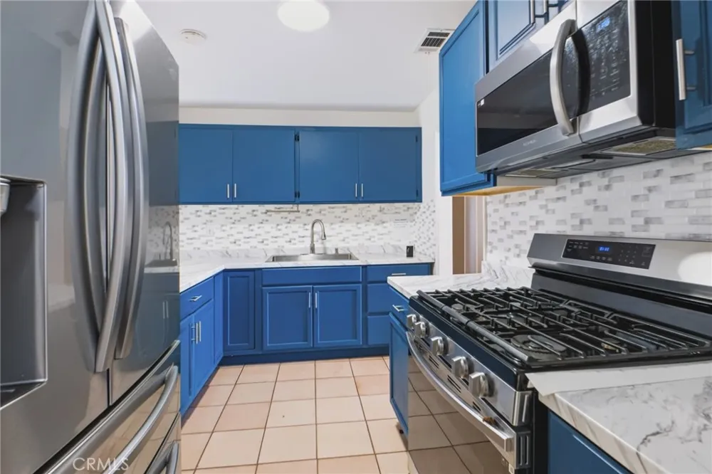 338 Conlon La Puente, CA 91744