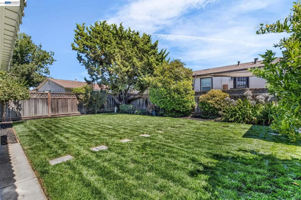 4708 Portola Dr Fremont, CA 94536