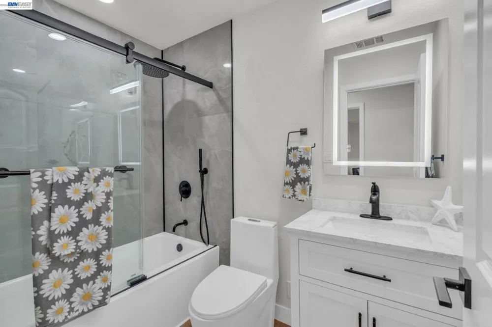 4708 Portola Dr Fremont, CA 94536