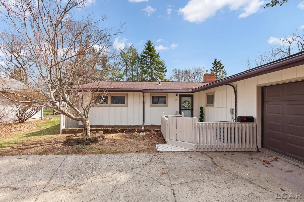 306 Van Buren Street Tecumseh City, MI 49286