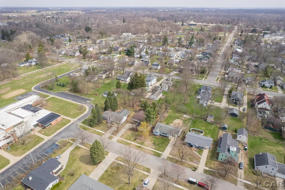 306 Van Buren Street Tecumseh City, MI 49286