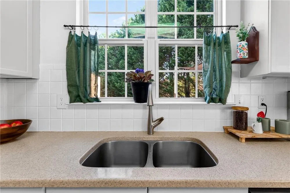 4638 Beacon Ridge Lane Flowery Branch, GA 30542