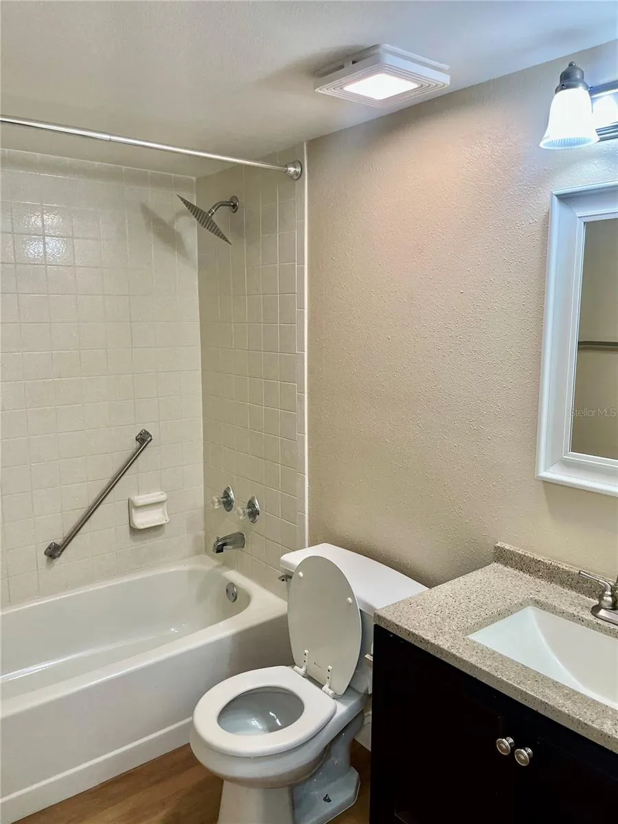 1423 PINE GLEN LANE #H2 Tarpon Springs, FL 34688