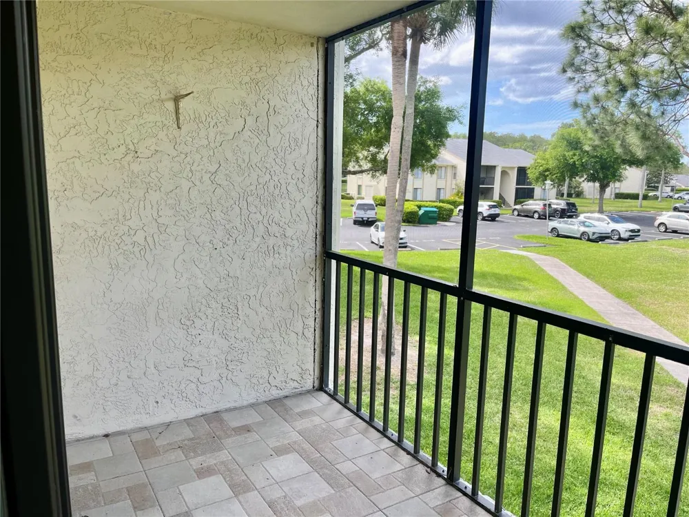 1423 PINE GLEN LANE #H2 Tarpon Springs, FL 34688