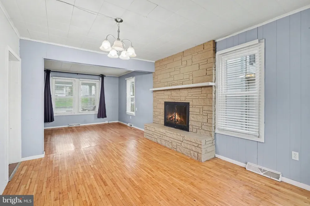 738 UNION STREET Millersburg, PA 17061