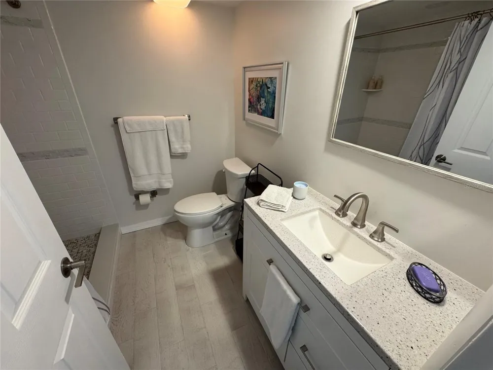 5720 13TH AVENUE #106B St Petersburg, FL 33710