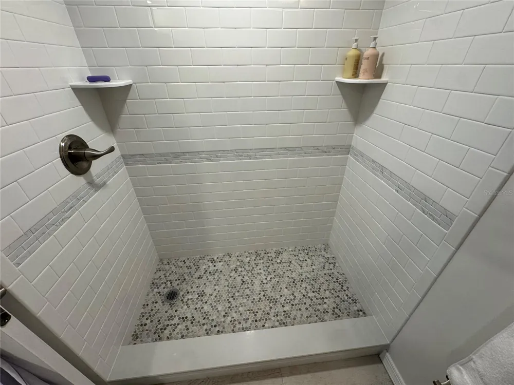 5720 13TH AVENUE #106B St Petersburg, FL 33710