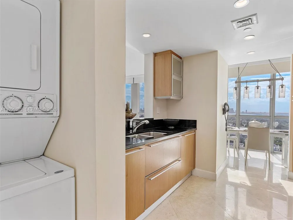 101 20th St #3002 Miami Beach, FL 33139