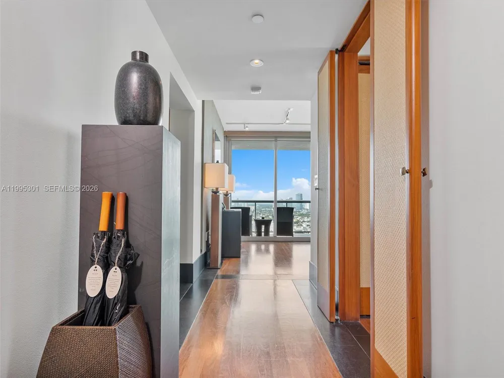 101 20th St #3302 Miami Beach, FL 33139