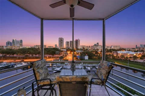 200 Diplomat Pkwy #732