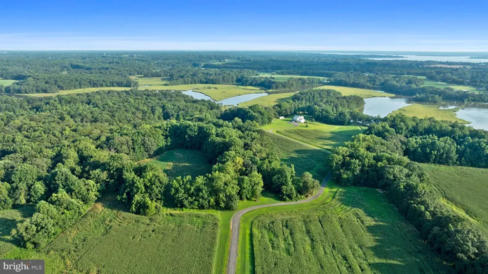 1960 OLD ANCHOR RD Huntingtown, MD 20639