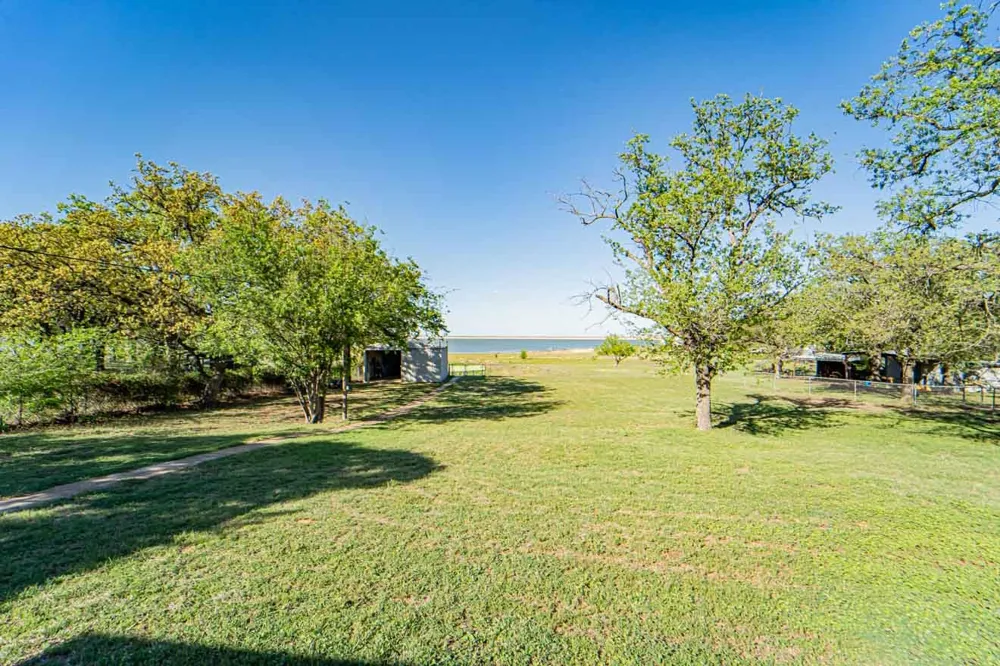 10325 County Road 197 Breckenridge, TX 76424