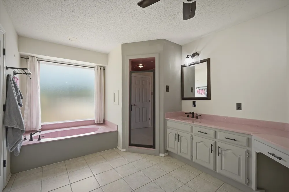 501 Van Zandt Street Tioga, TX 76271