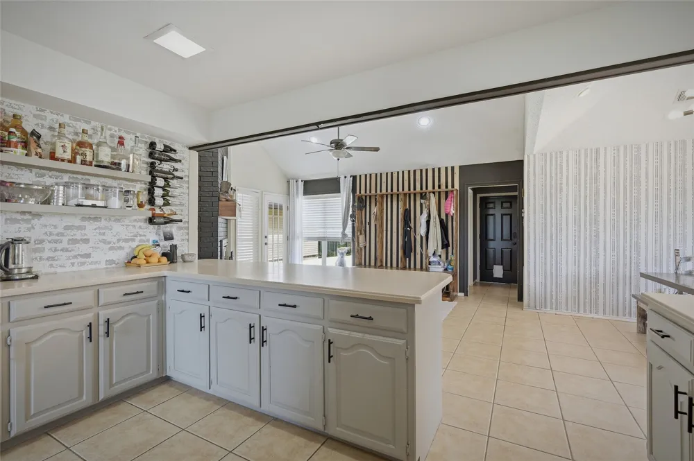 501 Van Zandt Street Tioga, TX 76271