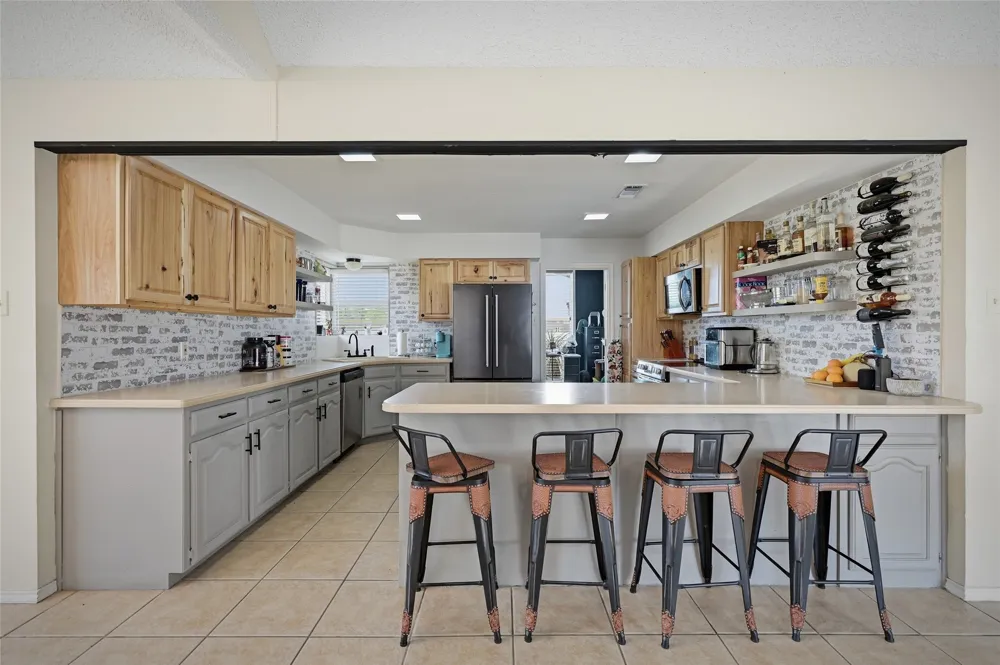 501 Van Zandt Street Tioga, TX 76271