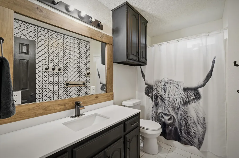 501 Van Zandt Street Tioga, TX 76271