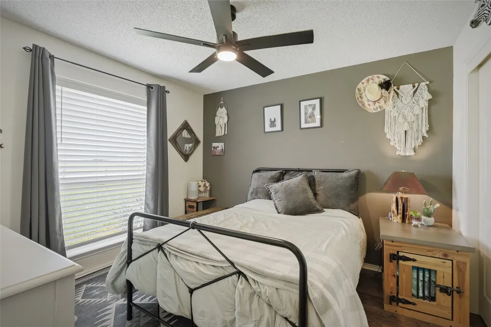 501 Van Zandt Street Tioga, TX 76271