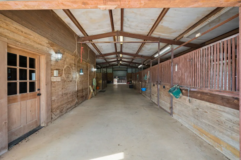 2454 W SH 380 Jacksboro, TX 76458