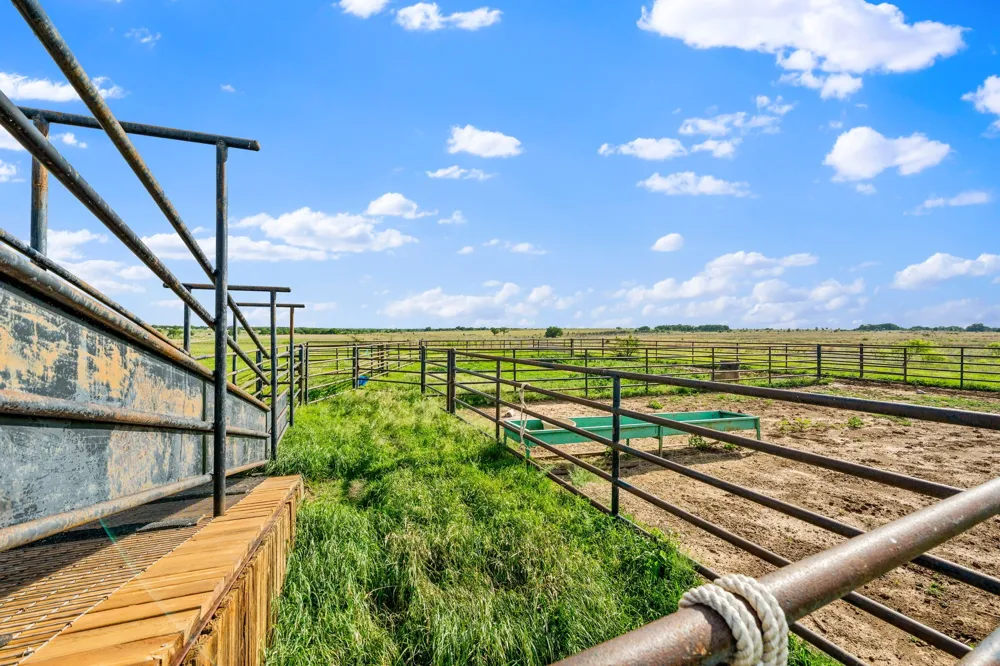 2454 W SH 380 Jacksboro, TX 76458