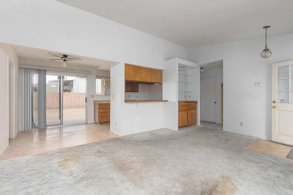 56279 Buena Vista #18 Yucca Valley, CA 92284