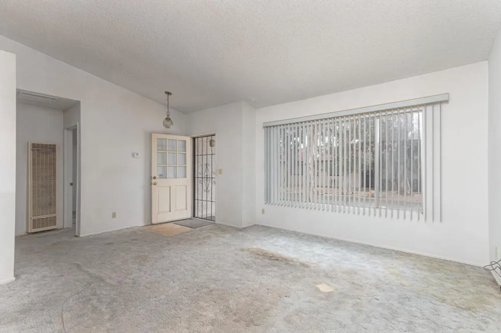 56279 Buena Vista #18 Yucca Valley, CA 92284