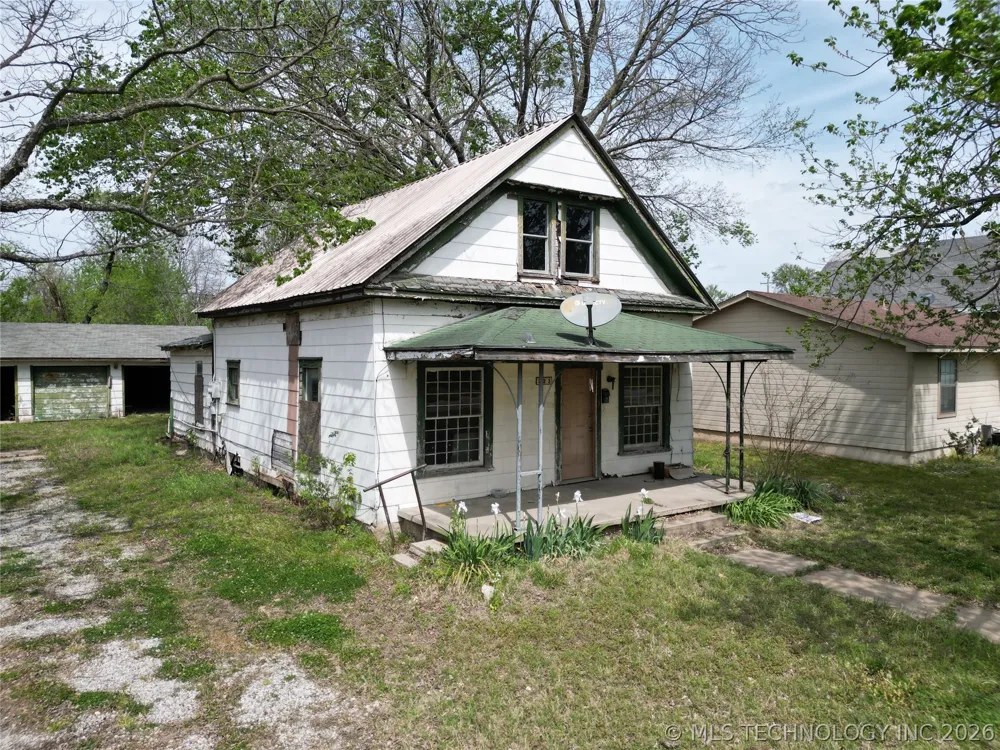 523 S Broadway Holdenville, OK 74848