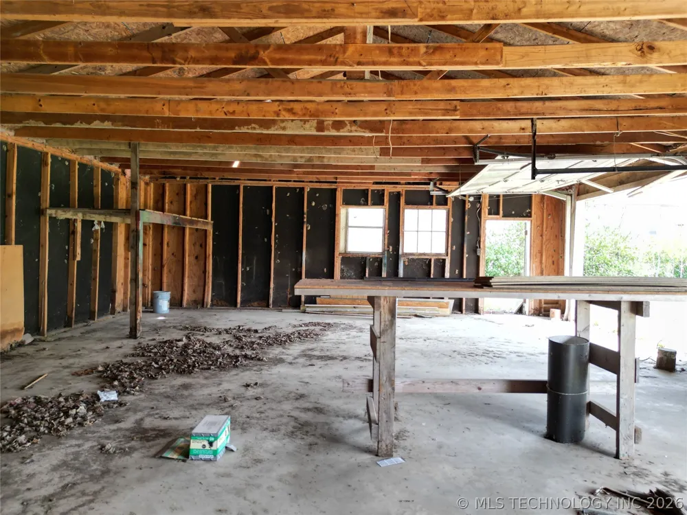 523 S Broadway Holdenville, OK 74848