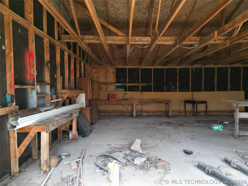 523 S Broadway Holdenville, OK 74848