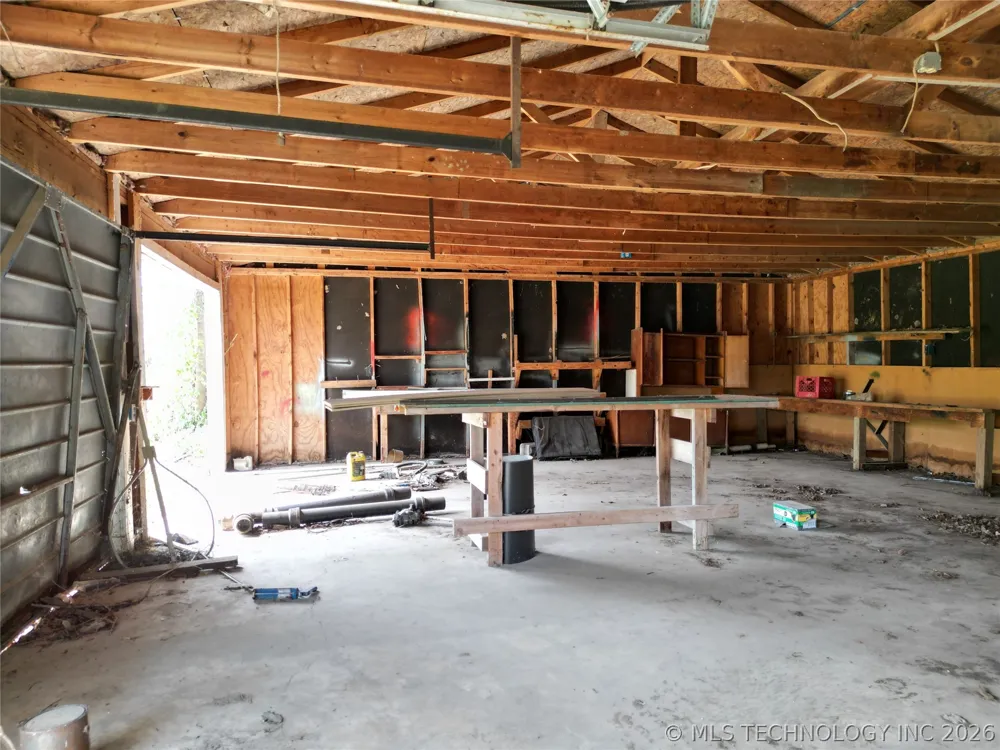 523 S Broadway Holdenville, OK 74848
