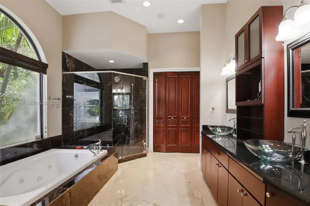 6200 SW 97th Ave Miami, FL 33173