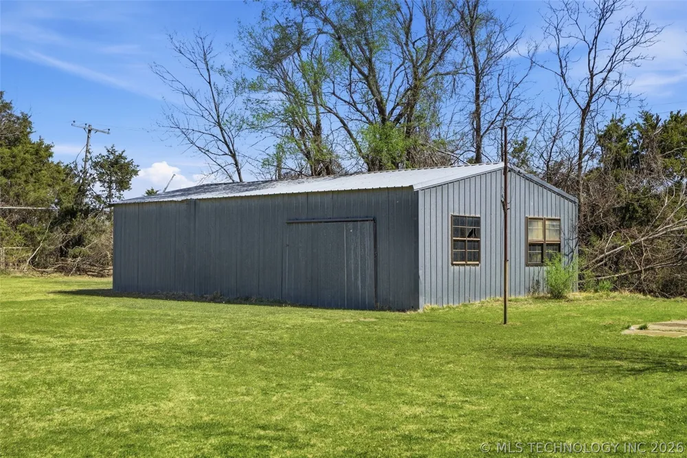 1587 County Road 5244 Hominy, OK 74035