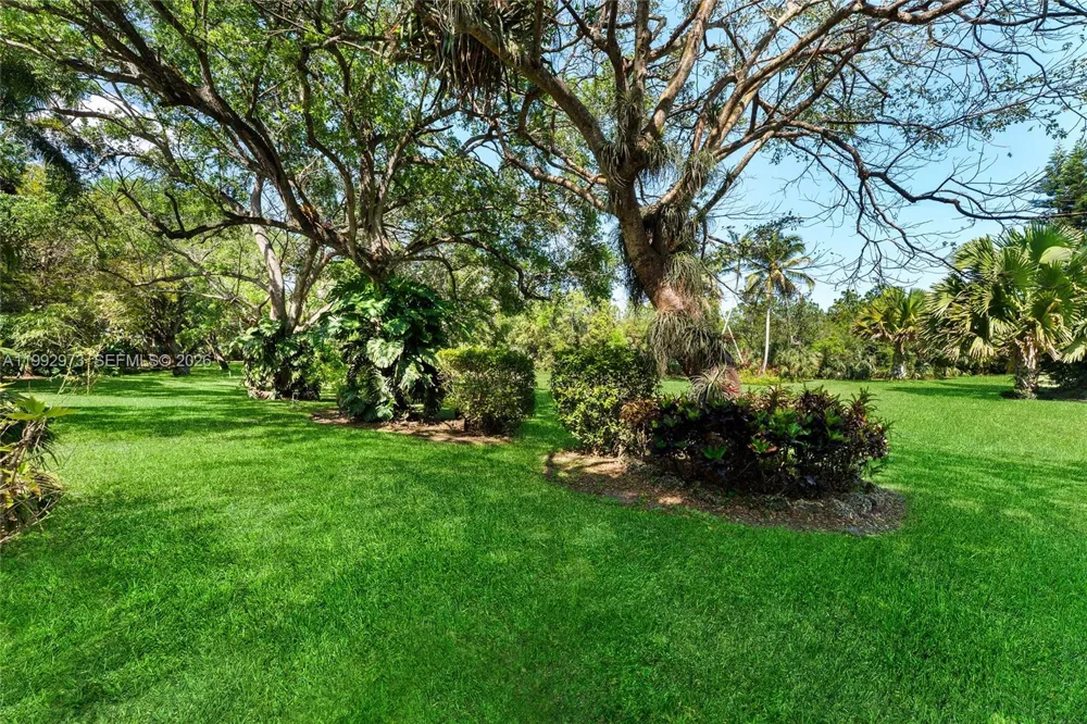 15000 SW 200th St Miami, FL 33187