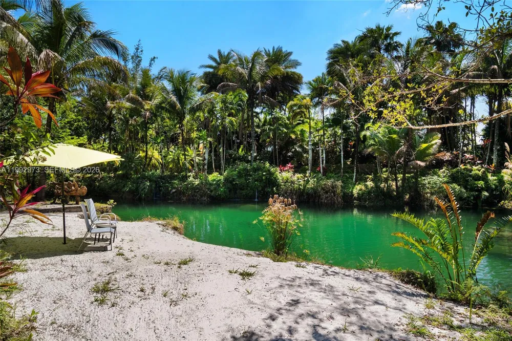 15000 SW 200th St Miami, FL 33187