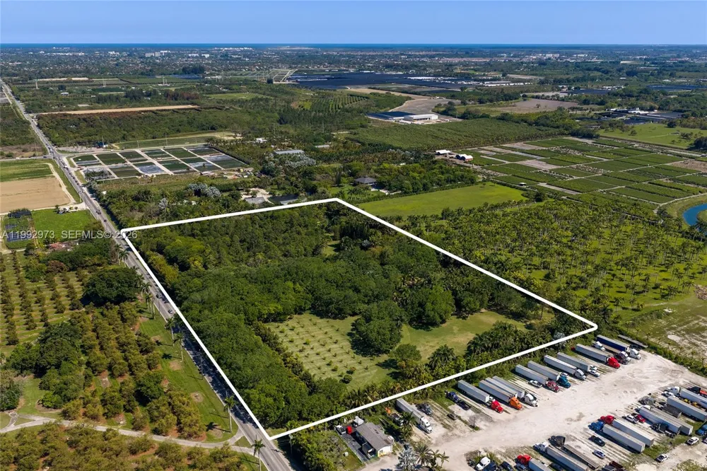 15000 SW 200th St Miami, FL 33187